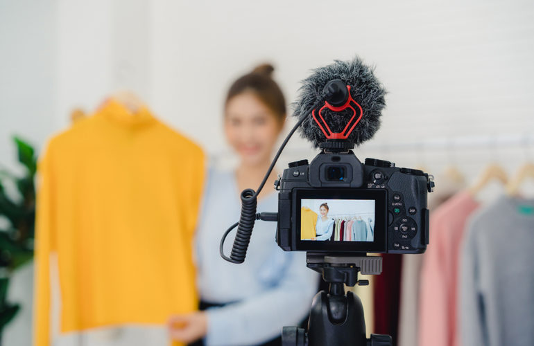 Quảng cáo sản phẩm để kiếm tiền với Youtube Short